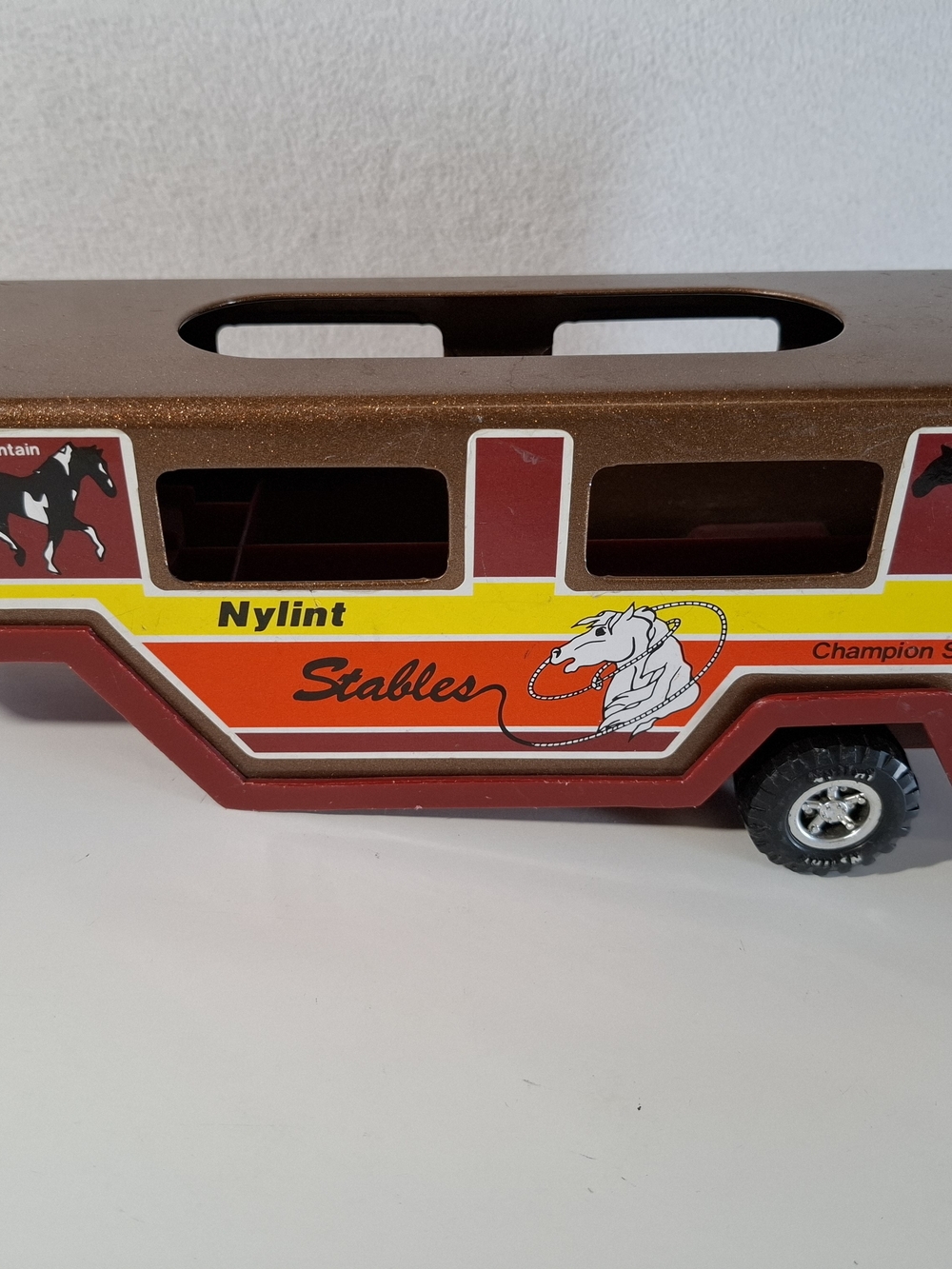 Nylint Vintage 90s Metal Red Kids Stable Trailer Toy - Picture 7 of 12